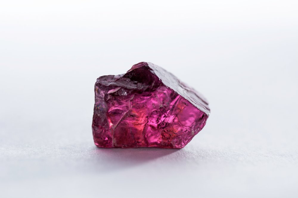 13 Different Types of Purple Rocks and Minerals (With Pictures 