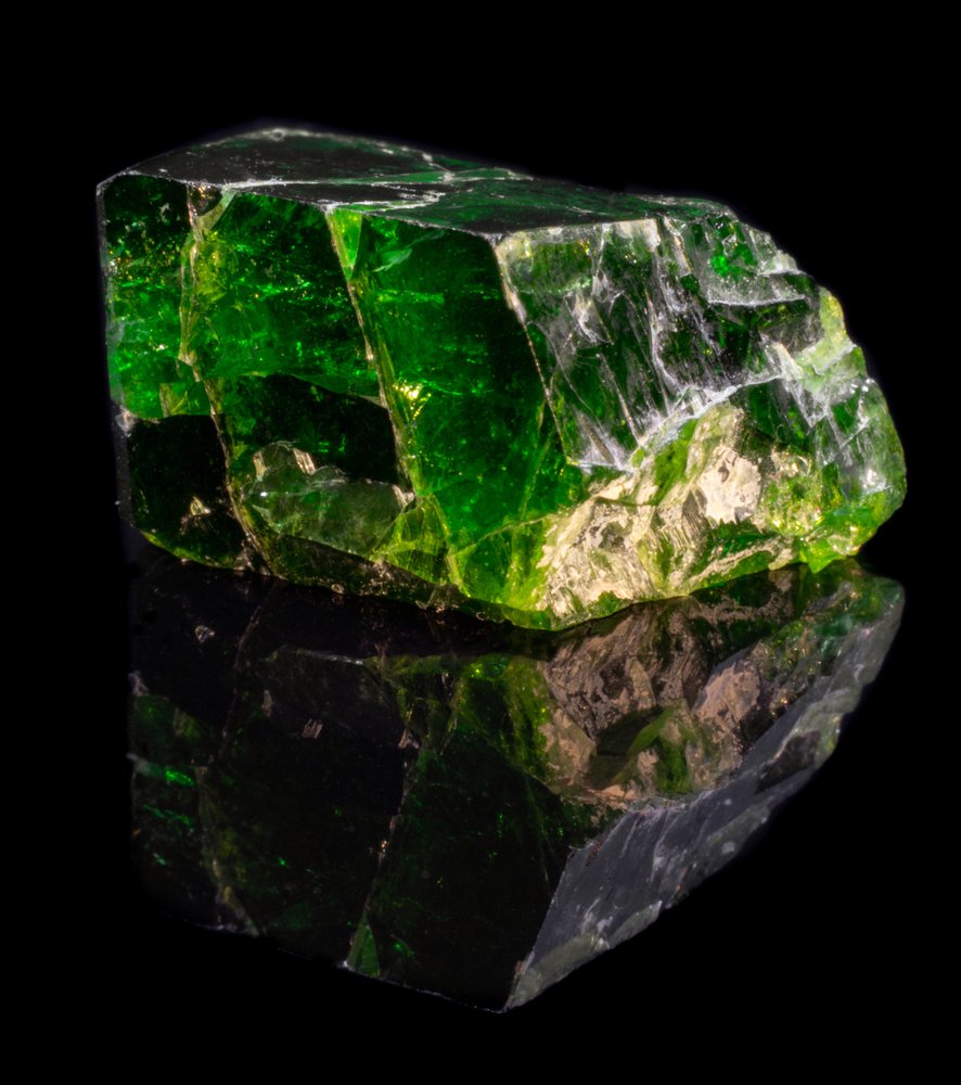 green Chrome Diopside crystal